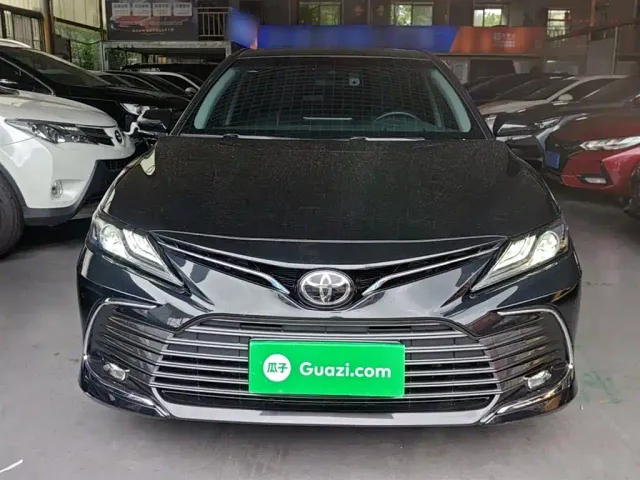 Toyota Camry — Фото автомобиля 2