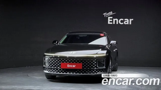 Hyundai Grandeur GN7 — Фото автомобиля 3