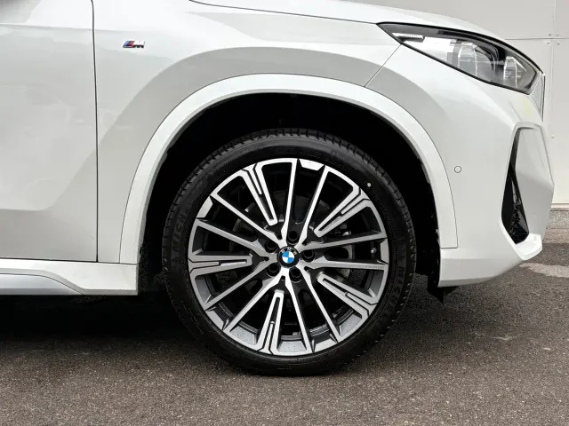 BMW X1 — Фото автомобиля 12