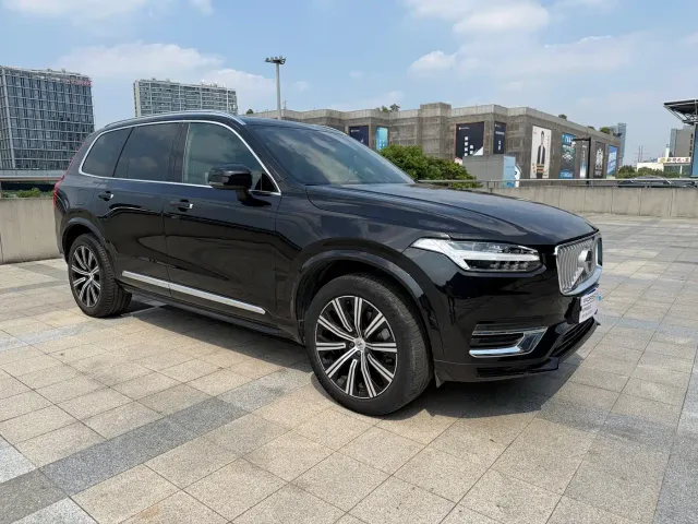 Volvo Volvo XC90 2022 B5 Smart Luxury Edition 5-seater — Фото автомобиля 6