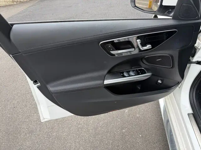 Mercedes-Benz C-Class — Фото автомобиля 6