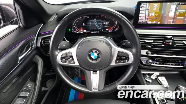BMW 5 Series G30 — Фото автомобиля 13