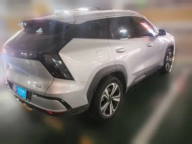 Geely Boyue L — Фото автомобиля 2