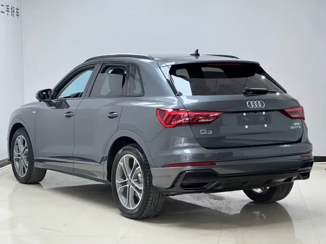 Audi Q3 — Фото автомобиля 4