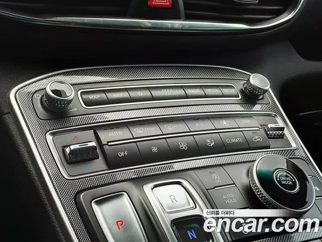 Hyundai Santafe Дизель 2.2 2WD — Фото автомобиля 15