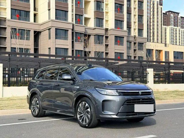 Aito M7 — Фото автомобиля 2