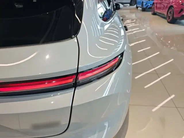 Nio ET5 Touring — Фото автомобиля 7