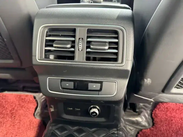 Audi Q5L — Фото автомобиля 13