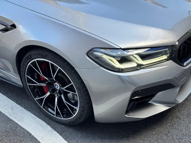 BMW M5 — Фото автомобиля 8