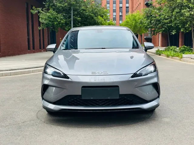 BYD Seal 05 DM-i — Фото автомобиля 2