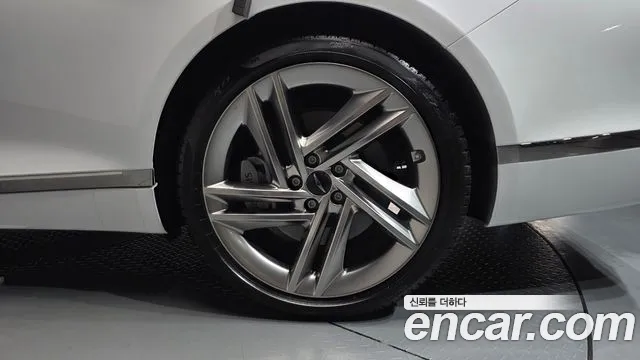 Genesis G80 RG3 — Фото автомобиля 6