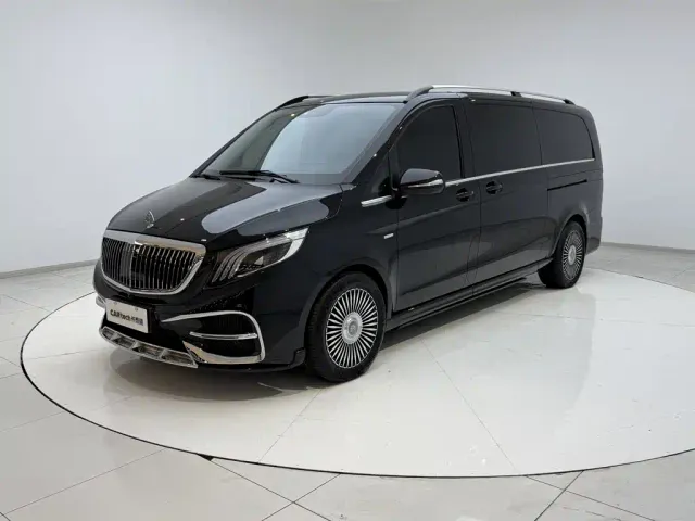 Mercedes-Benz V-Class — Фото автомобиля 24