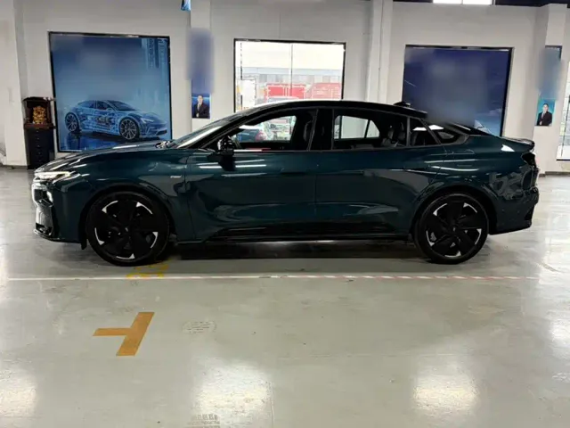 Ford Mondeo — Фото автомобиля 10