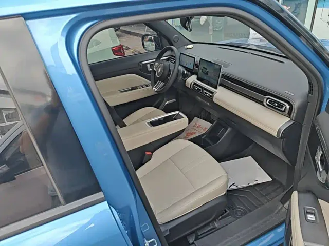 Baojun Yep Plus — Фото автомобиля 24