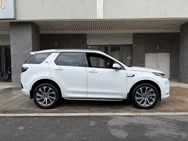 Land Rover Discovery Sport — Фото автомобиля 5