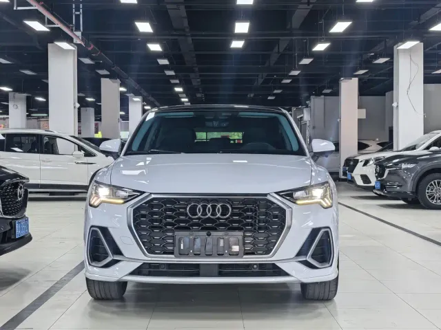 Audi Q3 Sportback — Фото автомобиля 2
