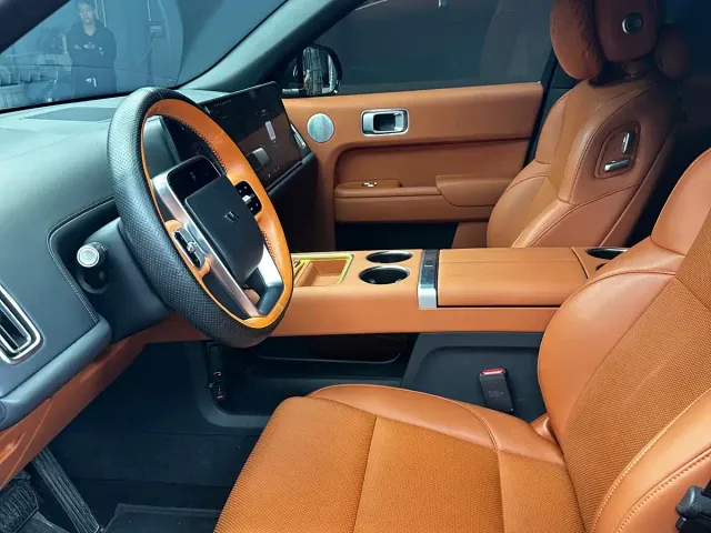 Li Auto L9 — Фото автомобиля 3