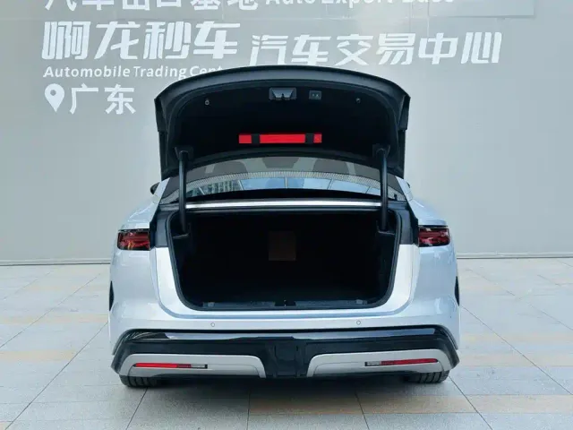 BYD Han L — Фото автомобиля 17