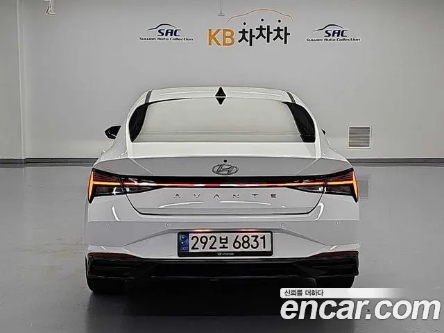 Hyundai Avante — Фото автомобиля 3