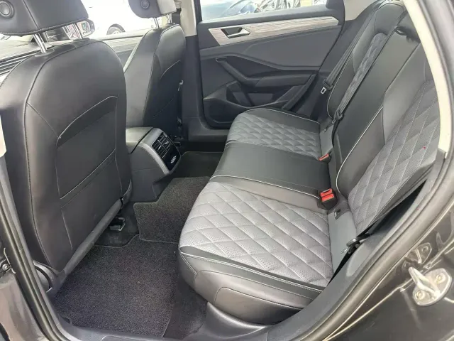 Volkswagen Sagitar — Фото автомобиля 5