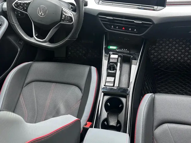 Volkswagen Lamando — Фото автомобиля 6