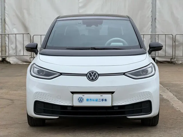 Volkswagen ID.3 — Фото автомобиля 2