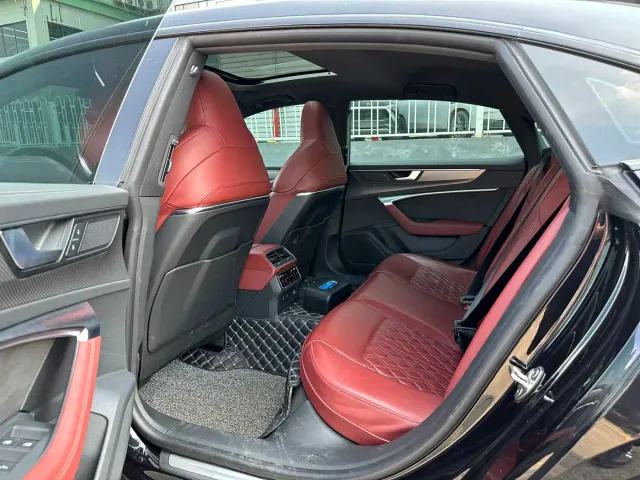 Audi A7L — Фото автомобиля 6