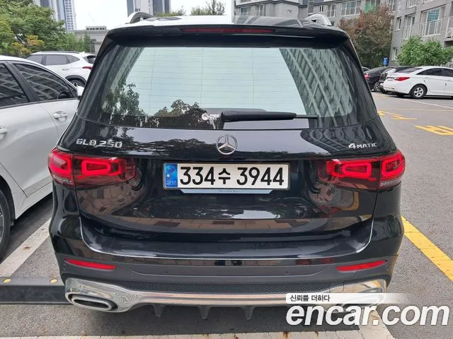 Mercedes-Benz GLB-Class X247 — Фото автомобиля 3
