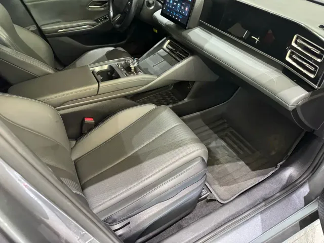 BYD Qin L — Фото автомобиля 18