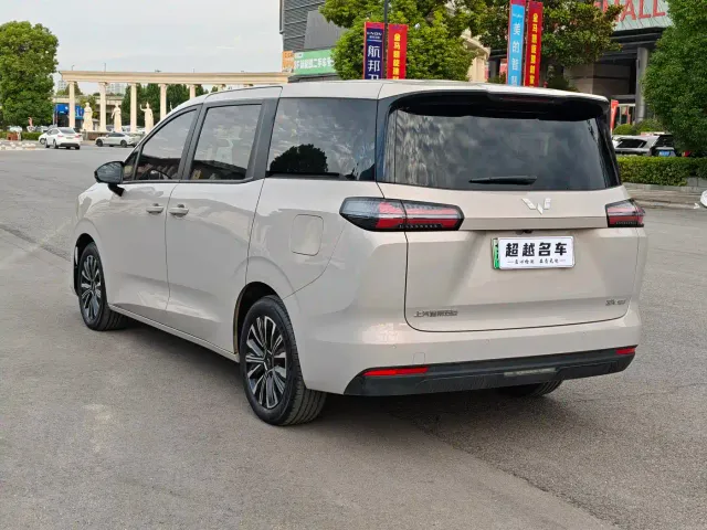 Wuling Starlight 730 — Фото автомобиля 15