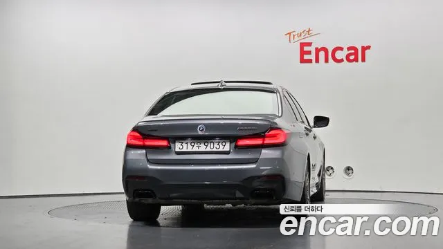 BMW 5-Series 5 серия (G30) — Фото автомобиля 4