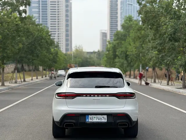 Porsche Macan — Фото автомобиля 13
