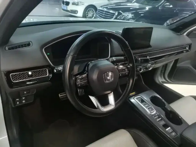 Honda Civic — Фото автомобиля 9