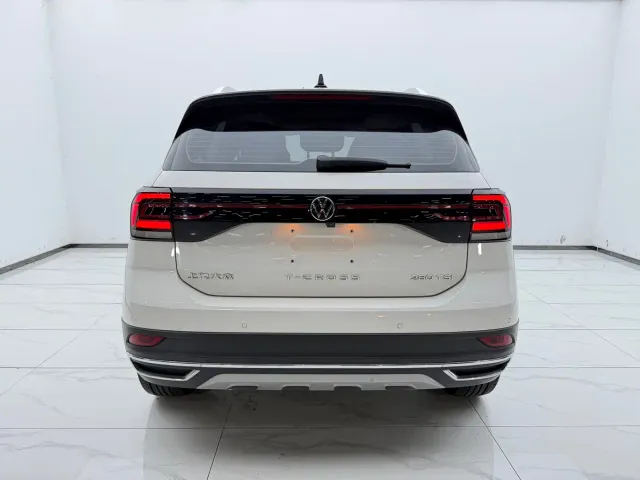 Volkswagen T-Cross — Фото автомобиля 5