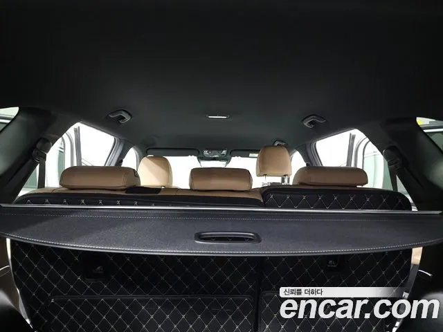 Kia Sorento Новый Sorento 4 поколение Бензин 2.5T 2WD — Фото автомобиля 19