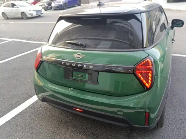 MINI Hatch — Фото автомобиля 5