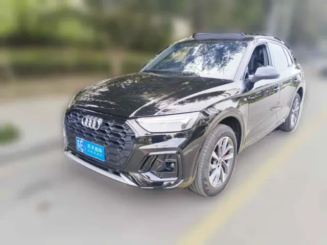 Фотография автомобиля — Audi Q5L