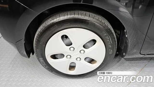 Kia RAY Новый Kia Ray Фургон — Фото автомобиля 5