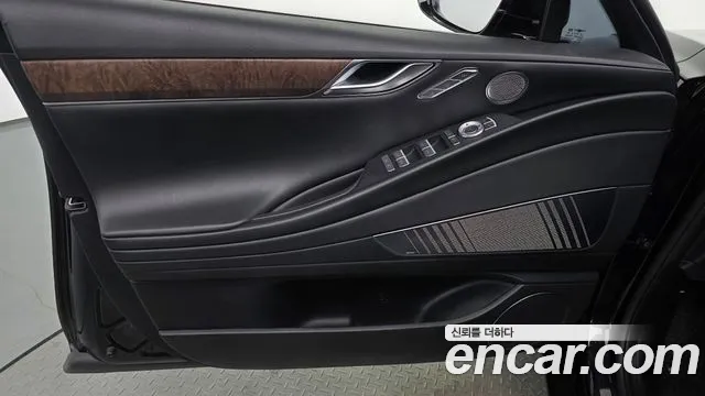 Genesis G80 RG3 — Фото автомобиля 13