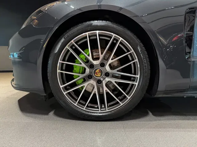 Porsche Panamera — Фото автомобиля 6