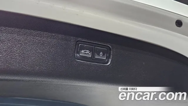 Genesis GV80 — Фото автомобиля 29