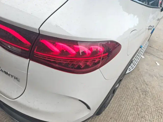 Mercedes-Benz EQE SUV — Фото автомобиля 7