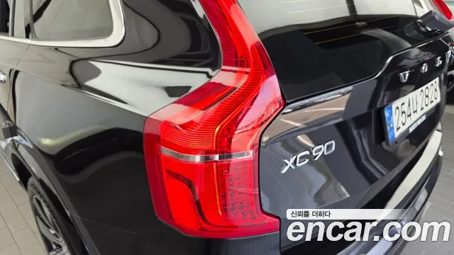 Volvo XC90 Generation 2 — Фото автомобиля 23