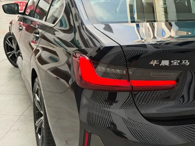 BMW 3 Series — Фото автомобиля 6