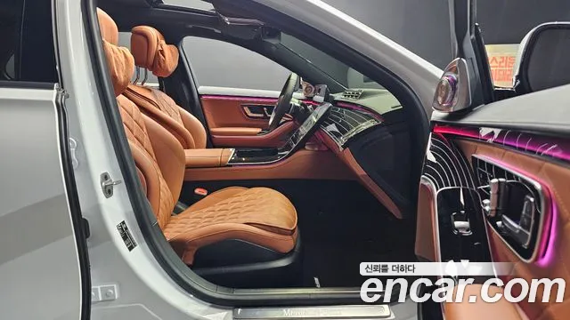 Mercedes-Benz S-Class — Фото автомобиля 24