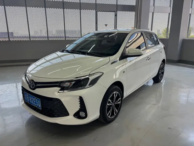 Фотография автомобиля — Toyota Vios FS