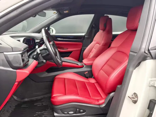 Porsche Macan EV — Фото автомобиля 13