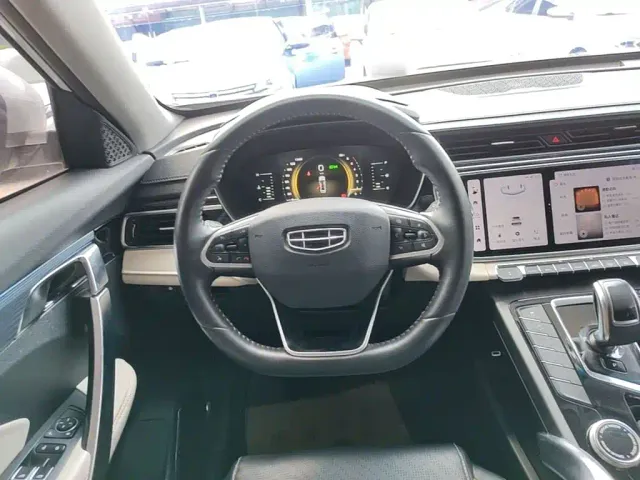 Geely Boyue — Фото автомобиля 10