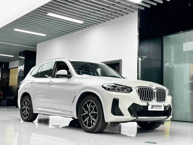 BMW X3 — Фото автомобиля 3