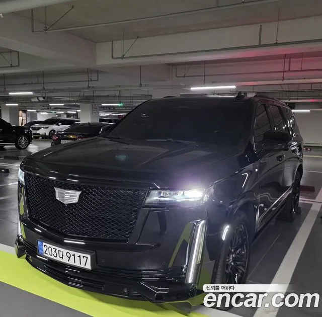 Cadillac Escalade Generation 5 — Фото автомобиля 2